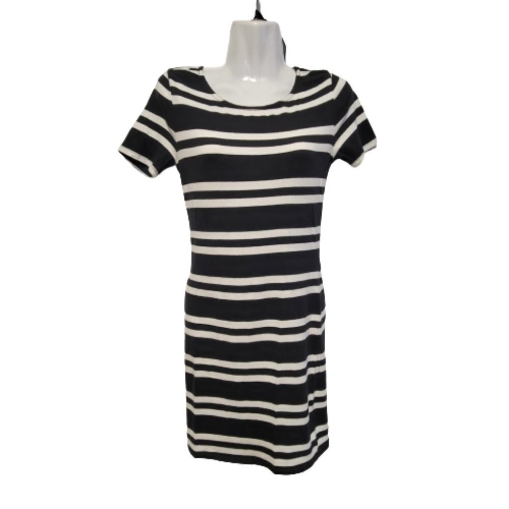 Black and White Short sleeved Mini Dress- Size M
